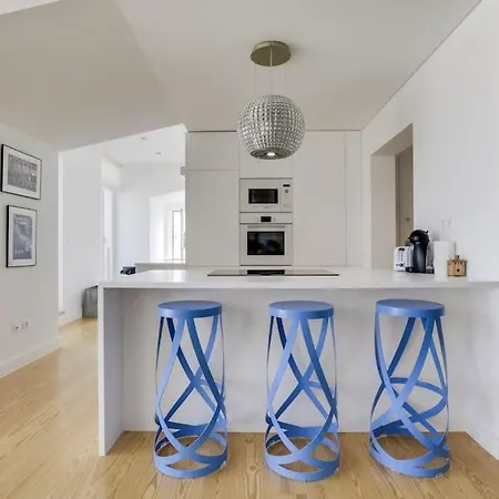 Central Penthouse With Rooftop & 360º View Lizbona